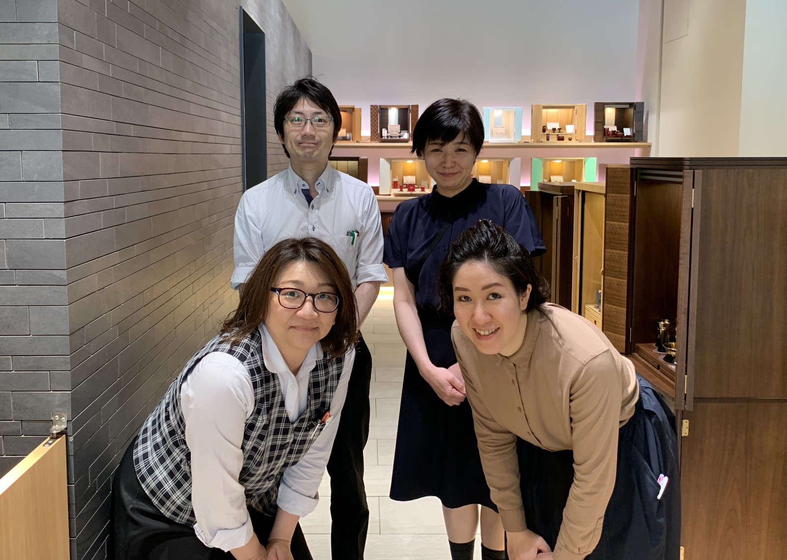 浅草仏壇通りの仏壇屋 滝田商店(株式会社滝田商店)