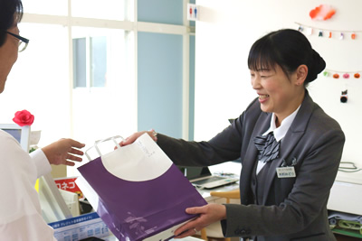 ほこだて仏光堂石巻店 スタッフ写真1