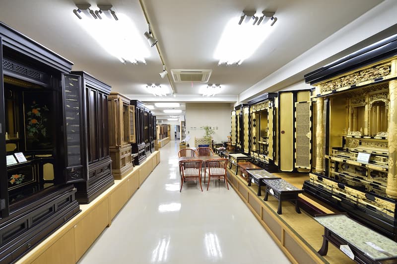 みどりや仏壇店 店内写真1-1