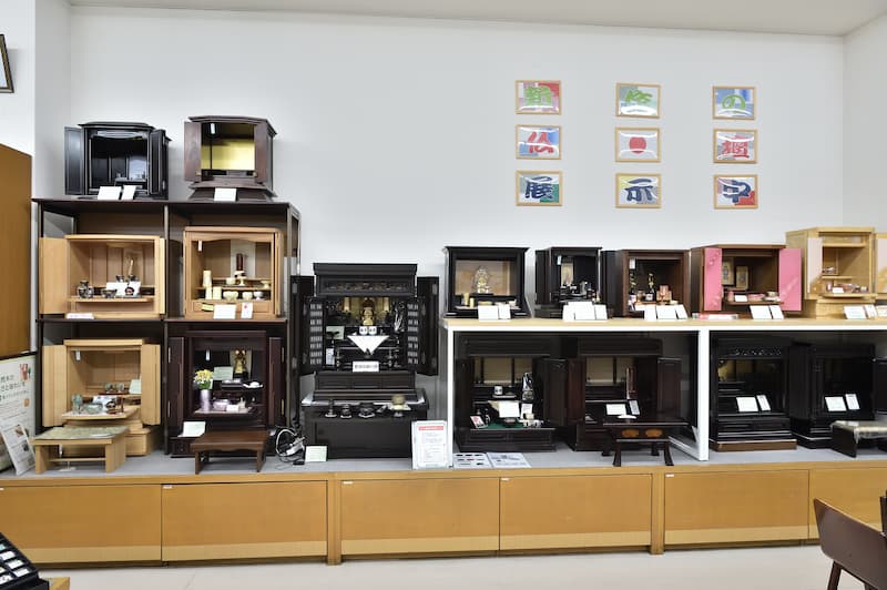 みどりや仏壇店 店内写真1-6